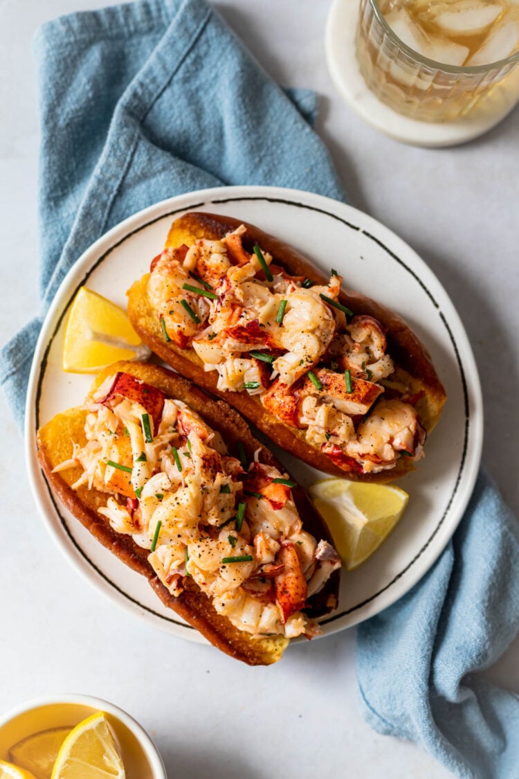 ConnecticutStyle Lobster Roll Recipe No Mayo CrumbSnatched